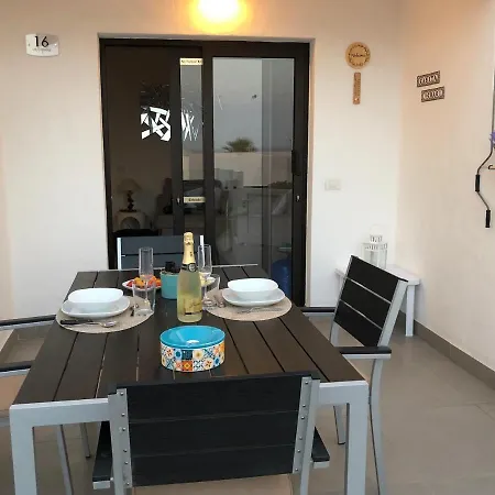 Апартаменти Casita Chao